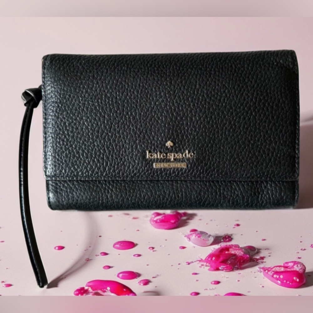 Kate Spade Vintage Black Pebbled Leather Wristlet